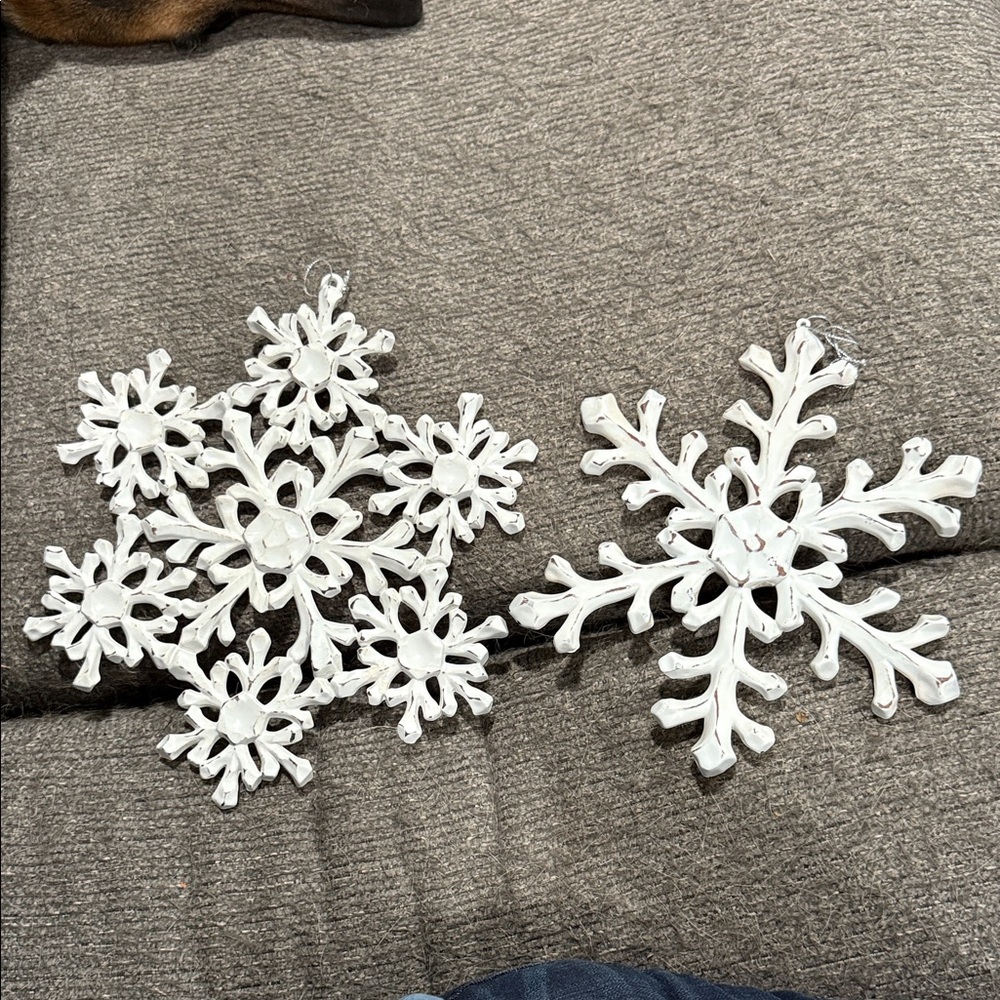 Elegant White Snowflake Ornaments
